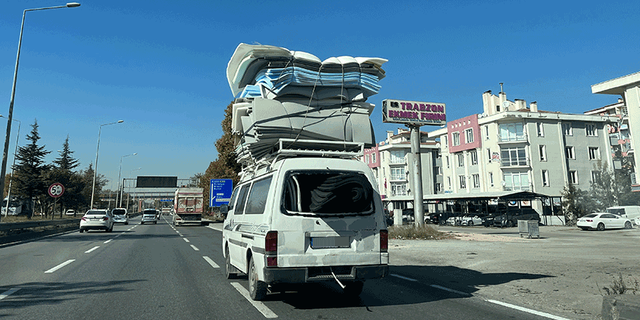 Eskişehir trafiğinde tehlikeli yolculuk