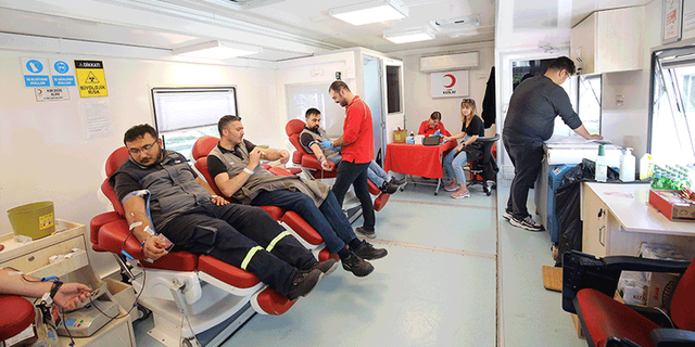 Eskişehir'de TEI çalışanlarından kan bağışı