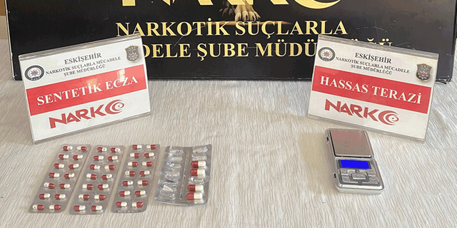 Eskişehir'de uyuşturucu satıcılarına operasyon: 4 kişi tutuklandı