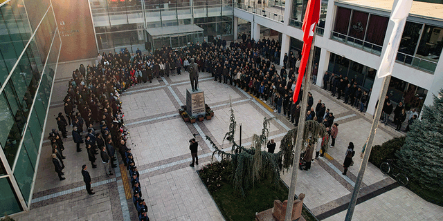 Tepebaşı'ndan Ulu Önder Atatürk'e saygı duruşu