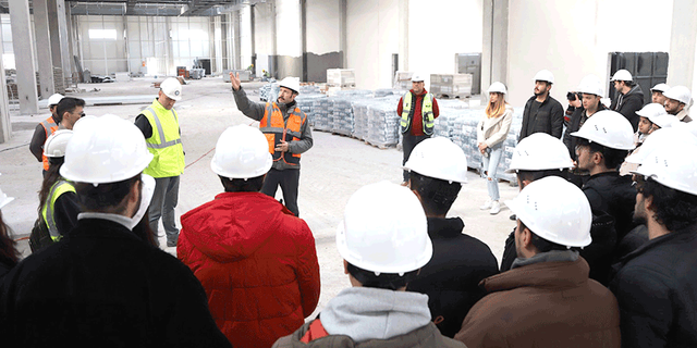 Eskişehir'de öğrenciler Büyükşehir'in projelerini incelediler