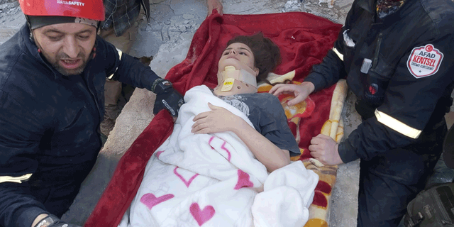 Eskişehir ekibi Hatay'da 17 yaşındaki Eylül'ü böyle kurtardı