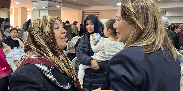 Milletvekili Günay Eskişehir'de depremzede kadınlarla buluştu