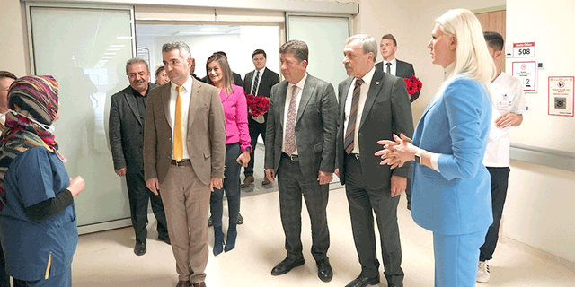 Subaşı doktor ve sağlık çalışanları ile bir araya geldi