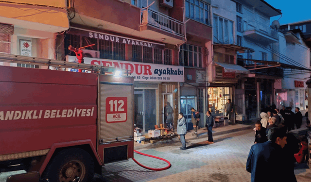 Afyonkarahisar'da ayakkabı dükkanında yangın