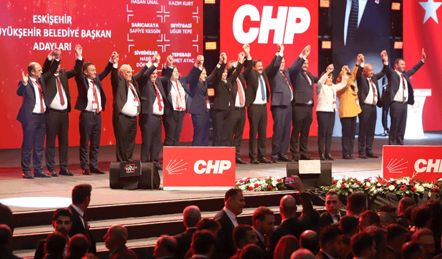 CHP Eskişehir adayları büyük toplantıda tanıtıldı