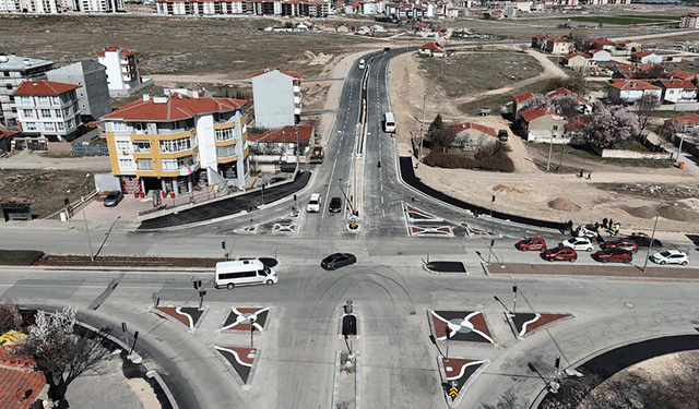Eskişehir’de bir bulvar daha trafiğe açıldı