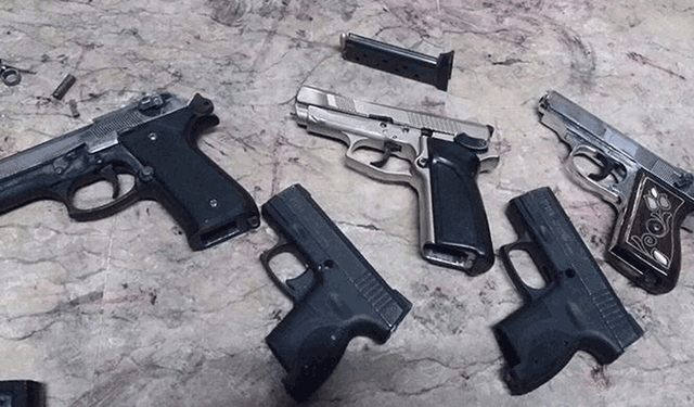 Eskişehir polisi 6 tabanca ve 153 fişek ele geçirildi