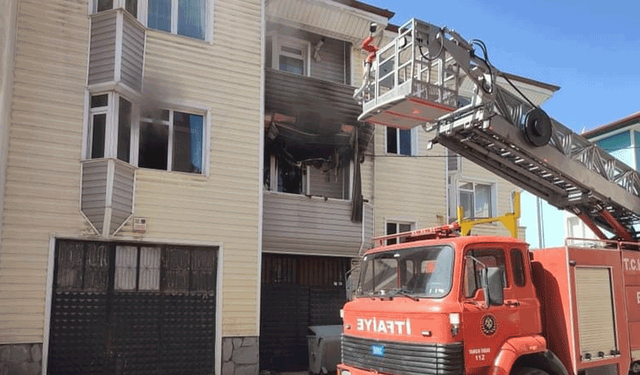 Kütahya'da yangın: Ekipler devreye girdi