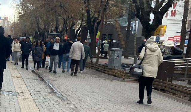 Ekonomi esnafı da tüketiciyi de vurdu