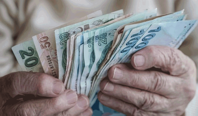 Emekli bayram ikramiyeleri bugün 3 bin TL olarak yatacak