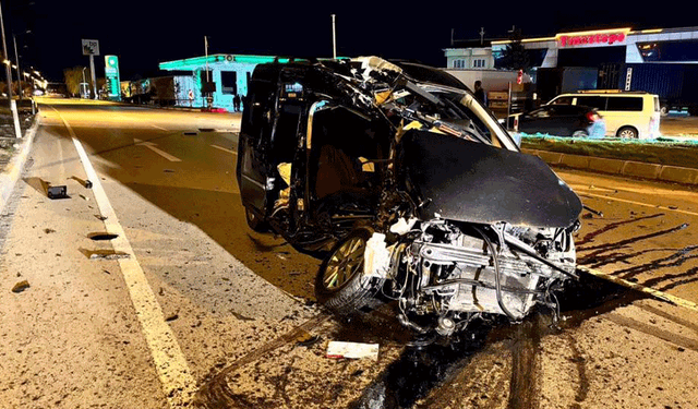 Afyonkarahisar'da trafik kazası: 1 ölü, 1 yaralı