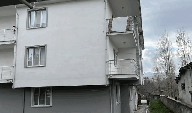 Kütahya'da balkondan düşen Alzaymır hastası hayatını kaybetti
