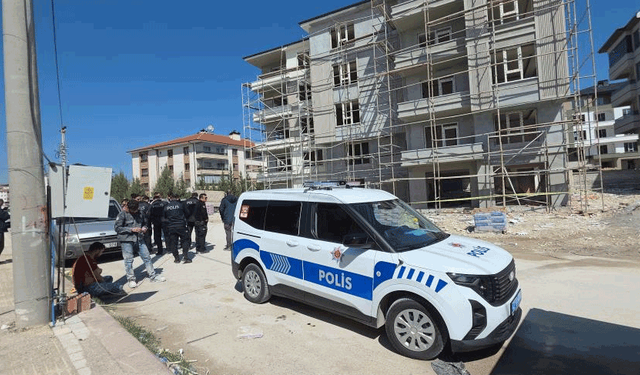 Kütahya'da iskele çöktü: 2 işçi yaralandı