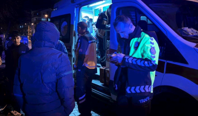 Kütahya'da motosiklet traktörün altında kaldı