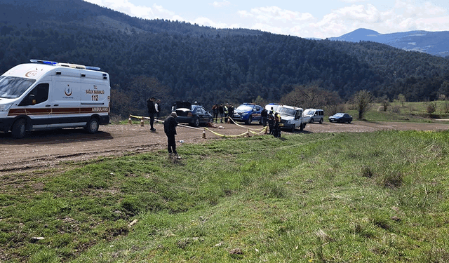 Kütahya'da tamir etmeye çalıştığı aracının altında kalan şahıs hayatını kaybetti