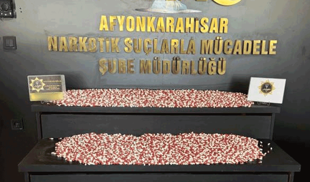 Afyon'da kargo ile uyuşturucu sevkiyatına polis ‘dur’ dedi
