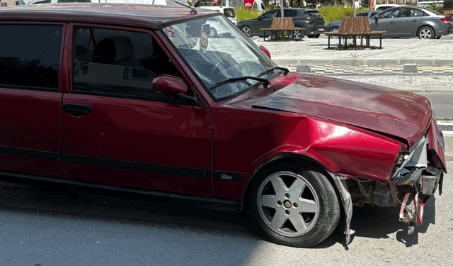 Kütahya Tavşanlı'da trafik kazası, 2 yaralı