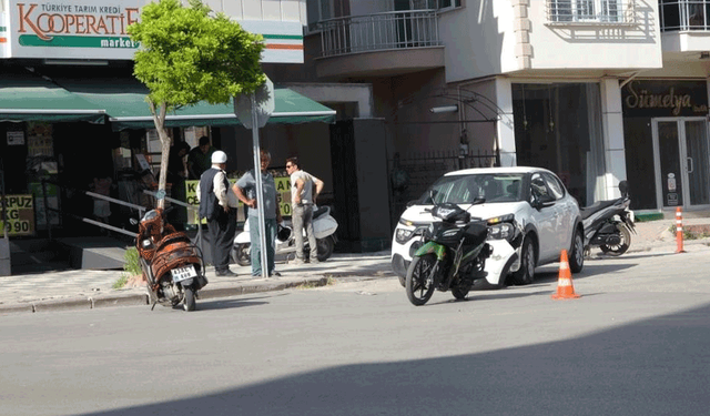 Kütahya'da otomobil ile motosiklet çarpıştı: 1 yaralı