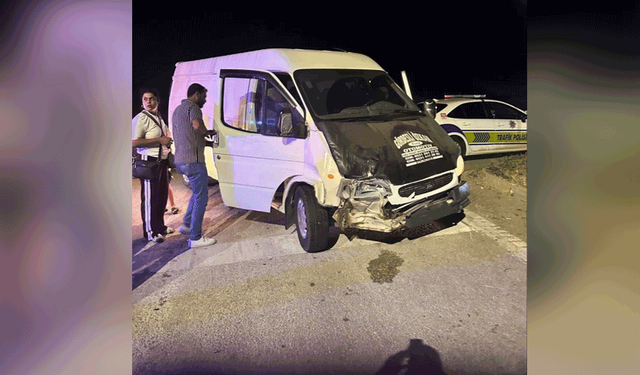 Afyon'da otomobille kamyonetin çarpıştığı kazada 4 kişi yaralandı