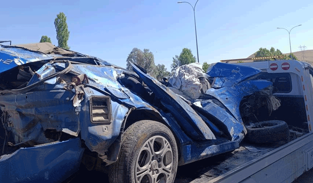 Afyon'da  tafik kazasında anne ve baba öldü, 8 aylık bebek ağır yaralandı