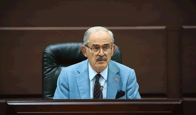 Büyükerşen’den CHP’ye veda sonrası dikkat çeken açıklama: “Üzülmemek elde değil”