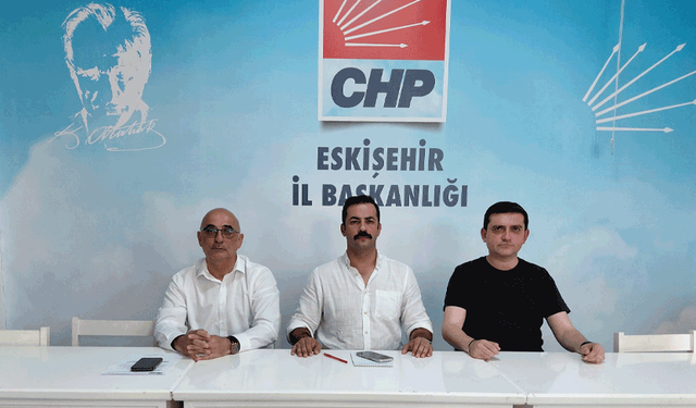 CHP Merkez ilçe başkanları görevden alındıklarını maille öğrendi!