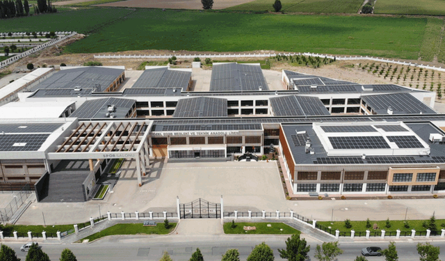 Özel EOSB Meslek ve Teknik Anadolu Lisesi’ne yoğun ilgi