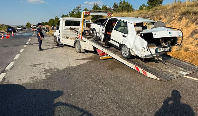 Afyonkarahisar'da trafik kazası: 1 ölü 7 yaralı