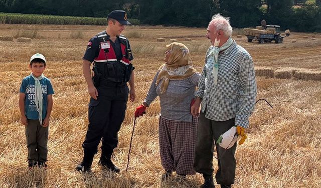 Bilecik'te biçerdöver operatörlerine yangın uyarısı