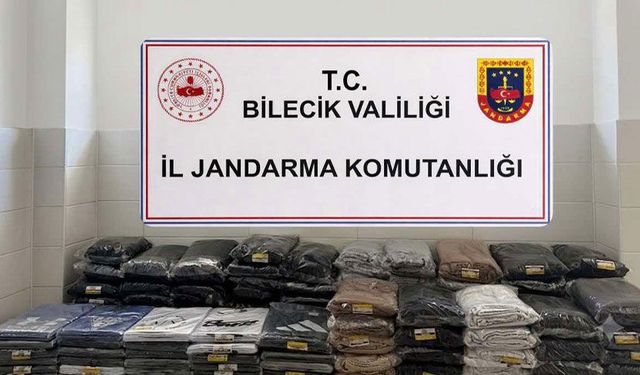Bilecik’te yolcu otobüsünde 750 bin liralık kaçak giyim ele geçirildi