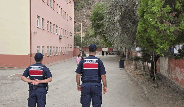 Bilecik'te okul çevreleri ve servis araçları denetlendi