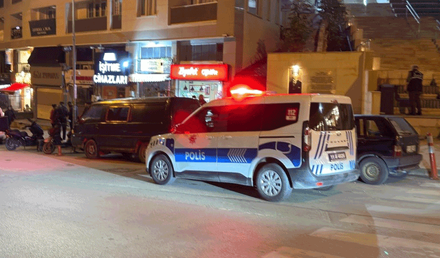 Bilecik'te kız arkadaşına sarılan şahsı bıçaklayan kişi olay yerinden kaçtı