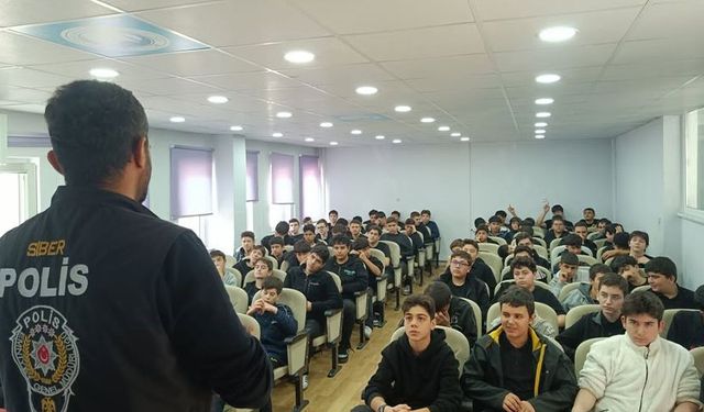 Bilecik'te okul saldırıları ve siber zorbalık ele alındı