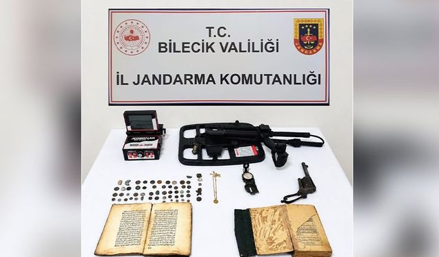 Bilecik’te tarihi eser operasyonu: 51 sikke ele geçirildi