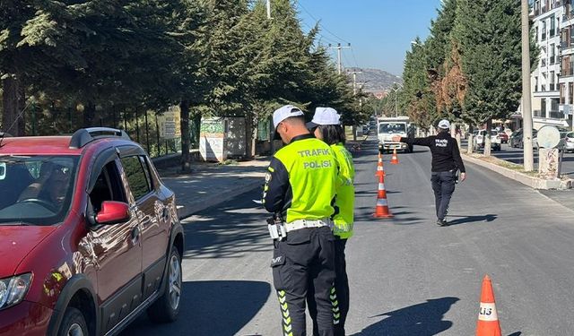 Kütahya'da trafik polisinden denetimler