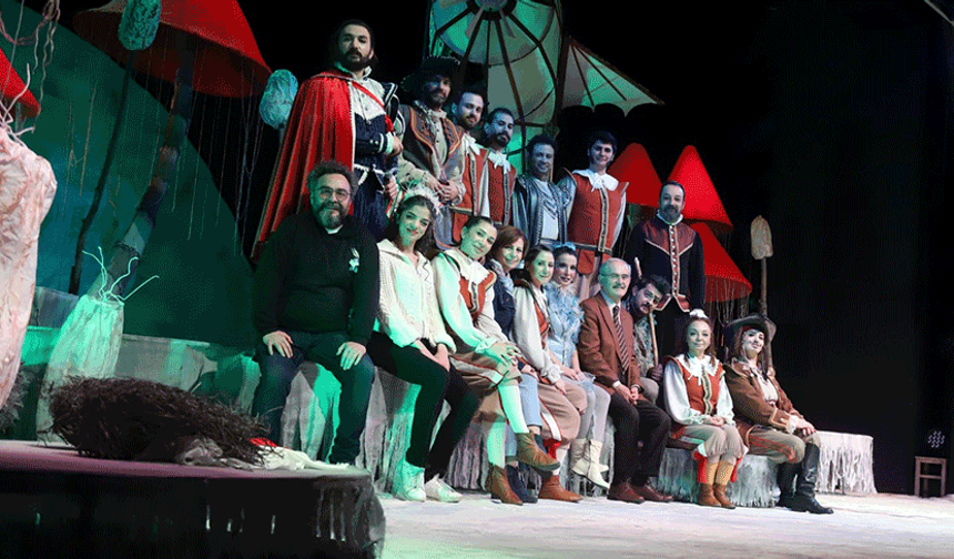 Yılmaz Büyükerşen’den 'Fırtına' ekibine sürpriz ziyaret