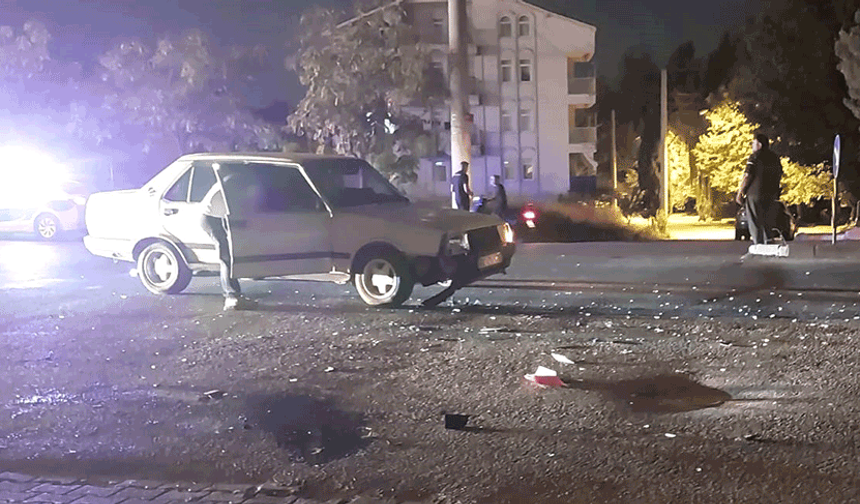 Kütahya'da otomobil ile motosiklet çarpıştı: Motosikletli sürücü yaralandı