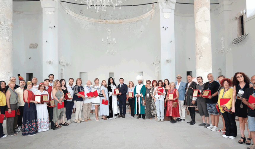 Sivrihisar’da sanat sempozyumuna 23 ülkeden 40 sanatçı katıldı