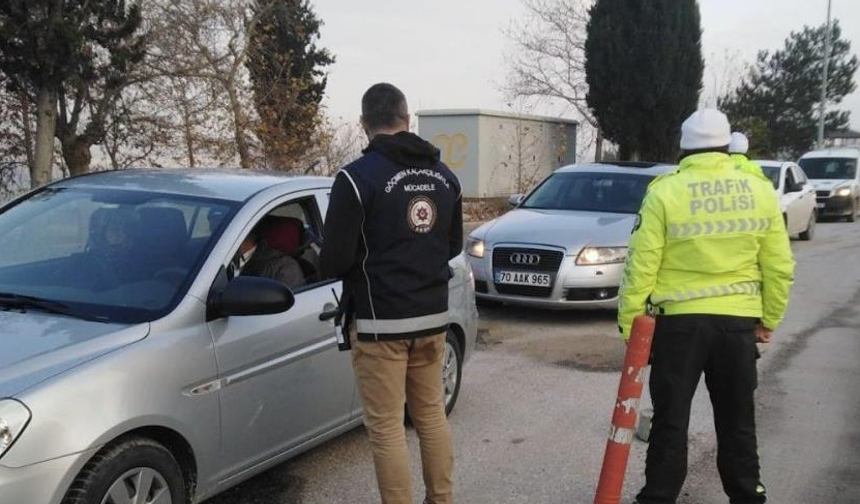 Bilecik'te araması olan 2 şüpheli yakalandı
