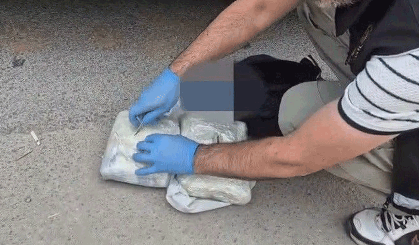 Eskişehir’de polis otobüs bagajında uyuşturucu ele geçirildi