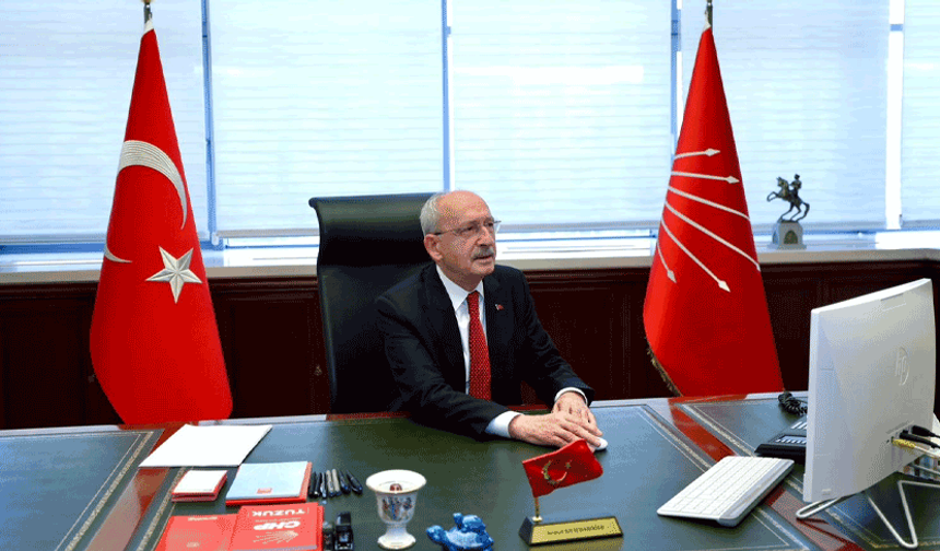 Kılıçdaroğlu 2 buçuk yıl sonra CHP Genel Merkezi'nde