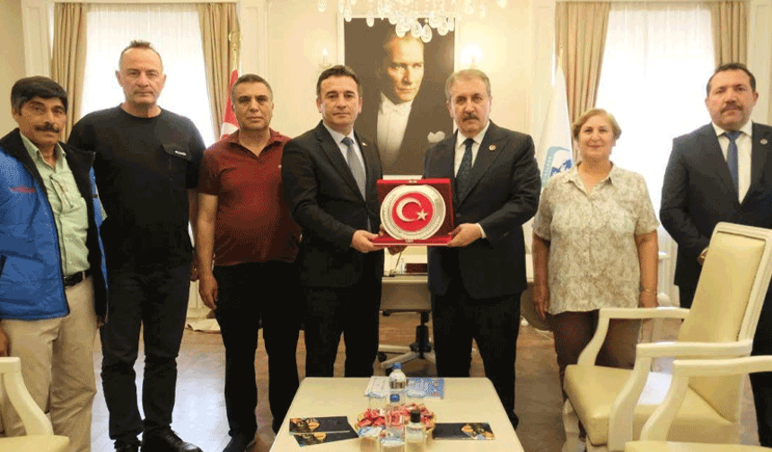 BBP lideri Destici, Başkan Dökmeci ile bir araya geldi