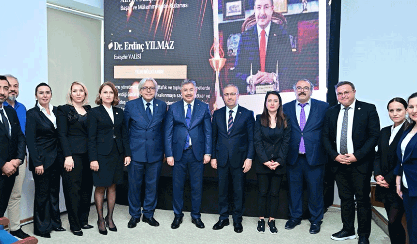 Eskişehir Valisi Yılmaz’a anlamlı ödül