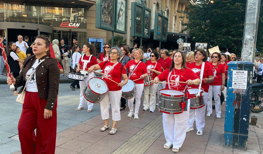 Eskişehir’e Atatürk’ün gelişine bandolu kutlama!