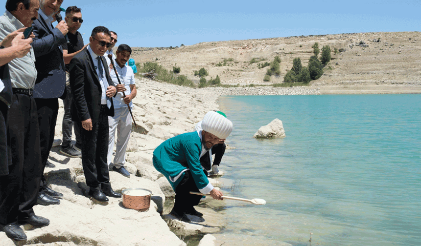 Sivrihisar’da geleneksel göle maya çalma etkinliği ile festival coşkusu başlıyor