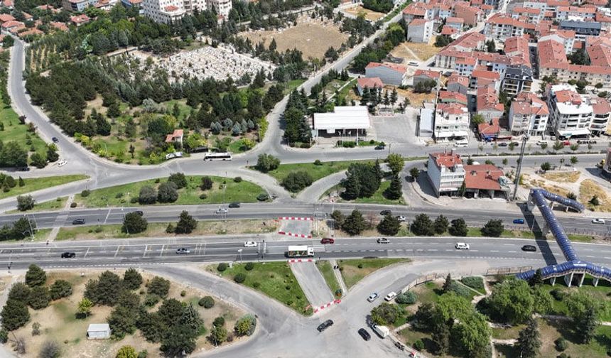 Bir yıllık deneme bitti: Tepebaşı Kavşağı için kalıcı kapatma kararı