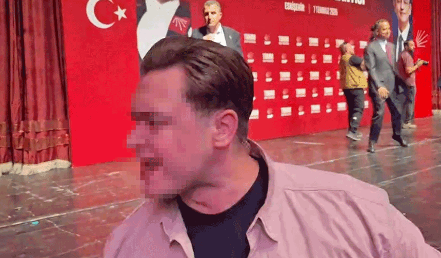 CHP’nin Eskişehir’deki toplantısında gergin anlar