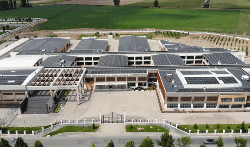 Özel EOSB Meslek ve Teknik Anadolu Lisesi’ne yoğun ilgi