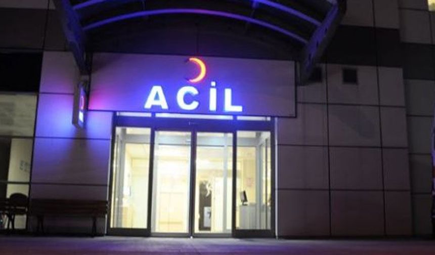 Afyonkarahisar'da iki kamyonun çarpıştığı kazada 4 kişi yaralandı
